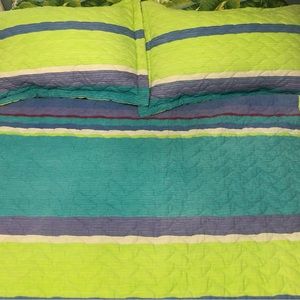 Coastal Colors Quilt w/Shams - King